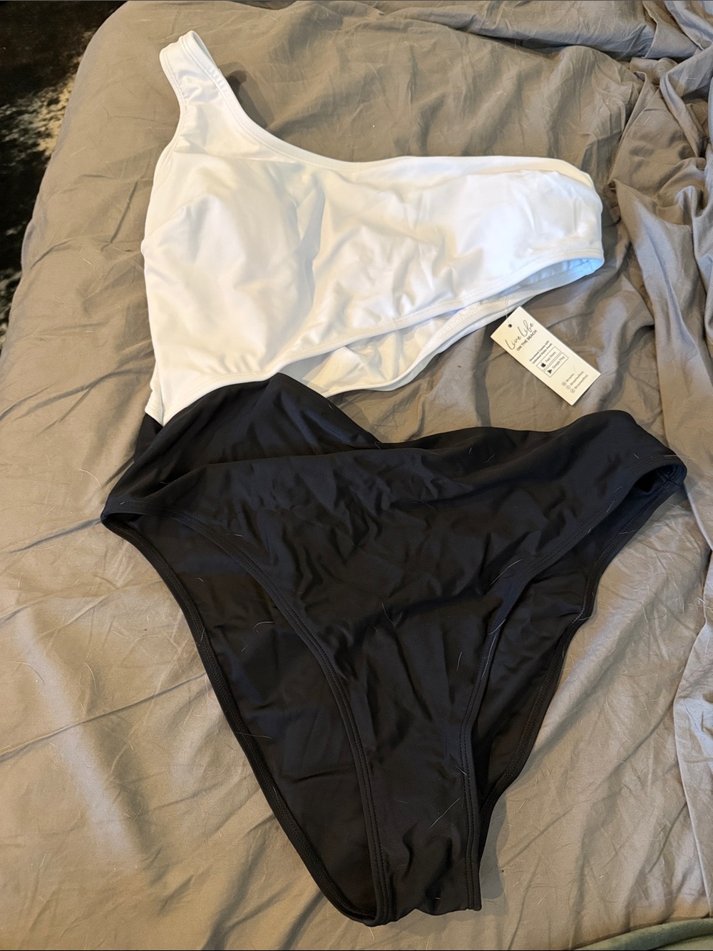 Cupshe One-Shoulder Bikini Set in White and Black